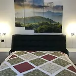 Διαμέρισμα With Garden And Terrace Beautiful View *