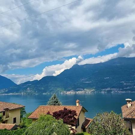With Garden And Terrace Beautiful View Apartment Bellano